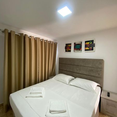 Kuburi Hotel Ksamil Bagian luar foto