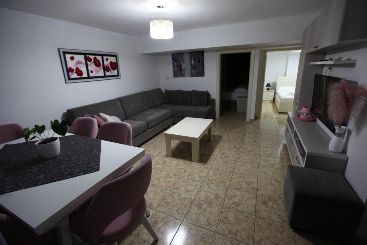 Kuburi Hotel Ksamil Bagian luar foto