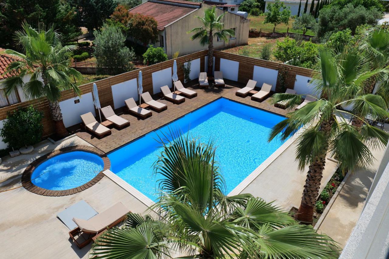 Kuburi Hotel Ksamil Bagian luar foto