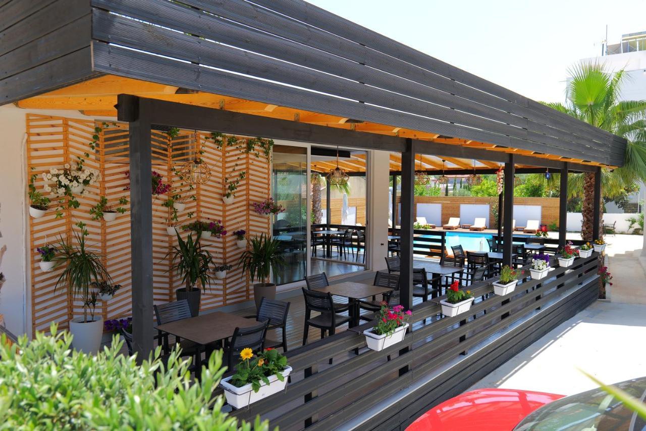 Kuburi Hotel Ksamil Bagian luar foto