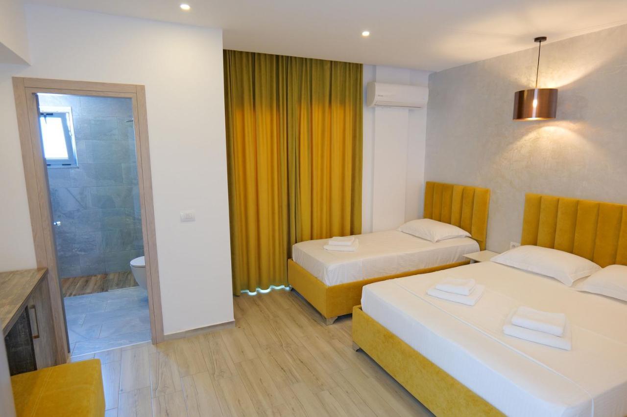 Kuburi Hotel Ksamil Bagian luar foto