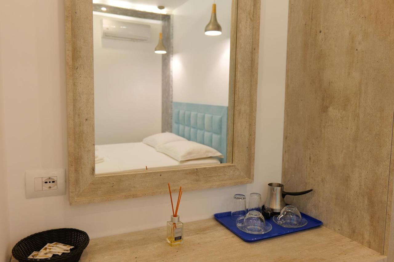 Kuburi Hotel Ksamil Bagian luar foto