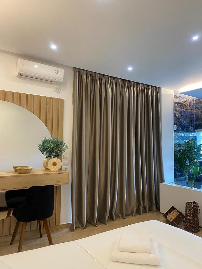 Kuburi Hotel Ksamil Bagian luar foto