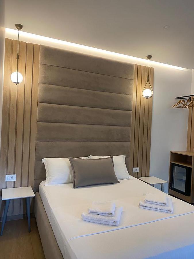 Kuburi Hotel Ksamil Bagian luar foto